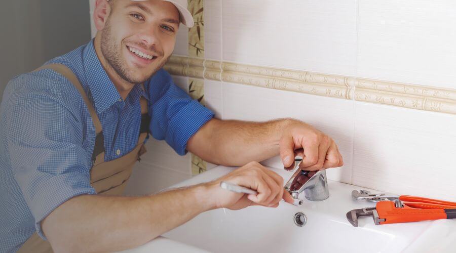 Expert burst pipe repair services in Mongo, IN